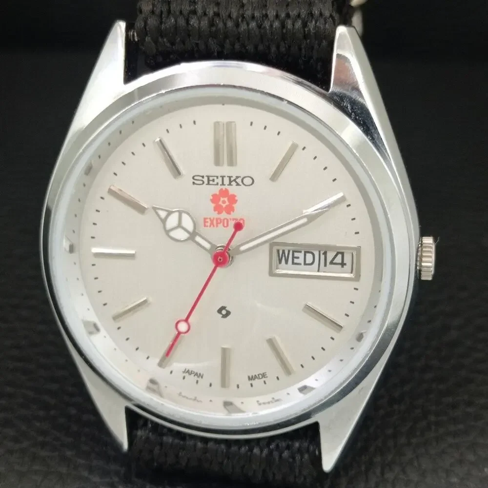 Vintage 1970 Expo Seiko Automatic Mens Silver Watch W/daydate & Red accents